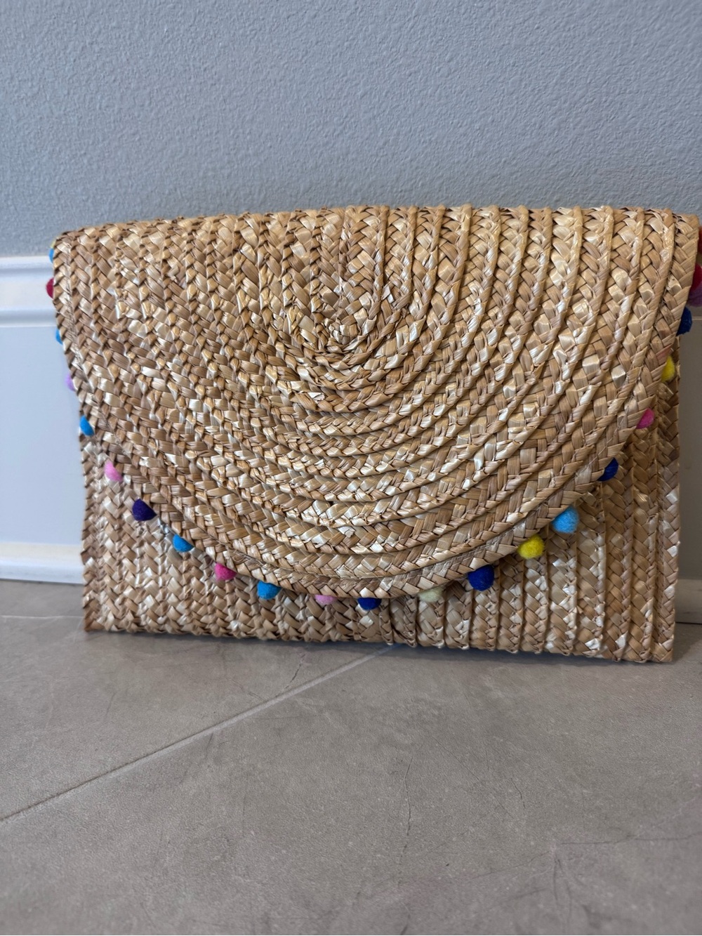 Straw beach clutch purse